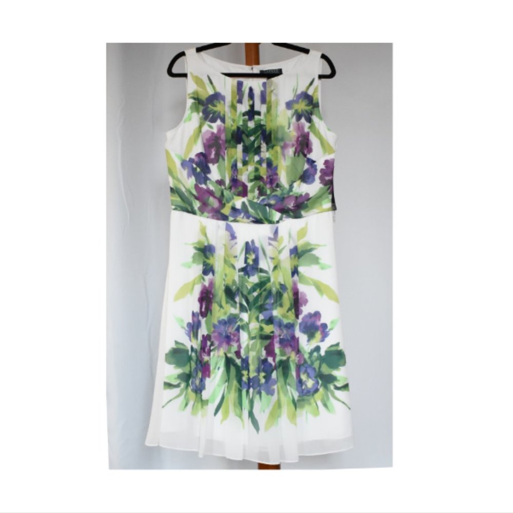 (NWT) White Pleated Floral Dress Formal Wedding